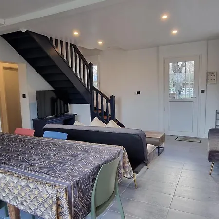 Aux Passagers De La Baie 3